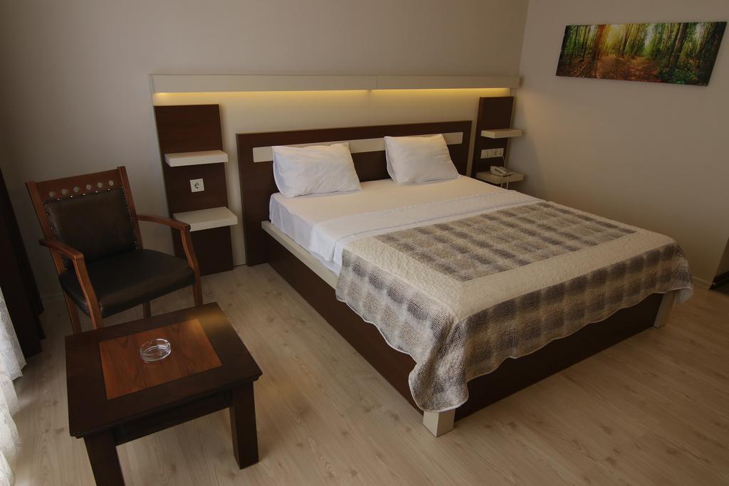 Royal Bilgic Hotel Kirklareli Екстер'єр фото